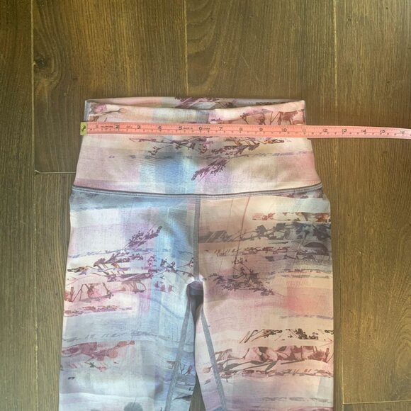 Lululemon Wunder Under High-Rise 7/8 Tight *Full-On Luxtreme 25" Size 4 - Picture 3 of 8